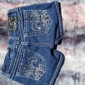 Miss Me shorts so 27